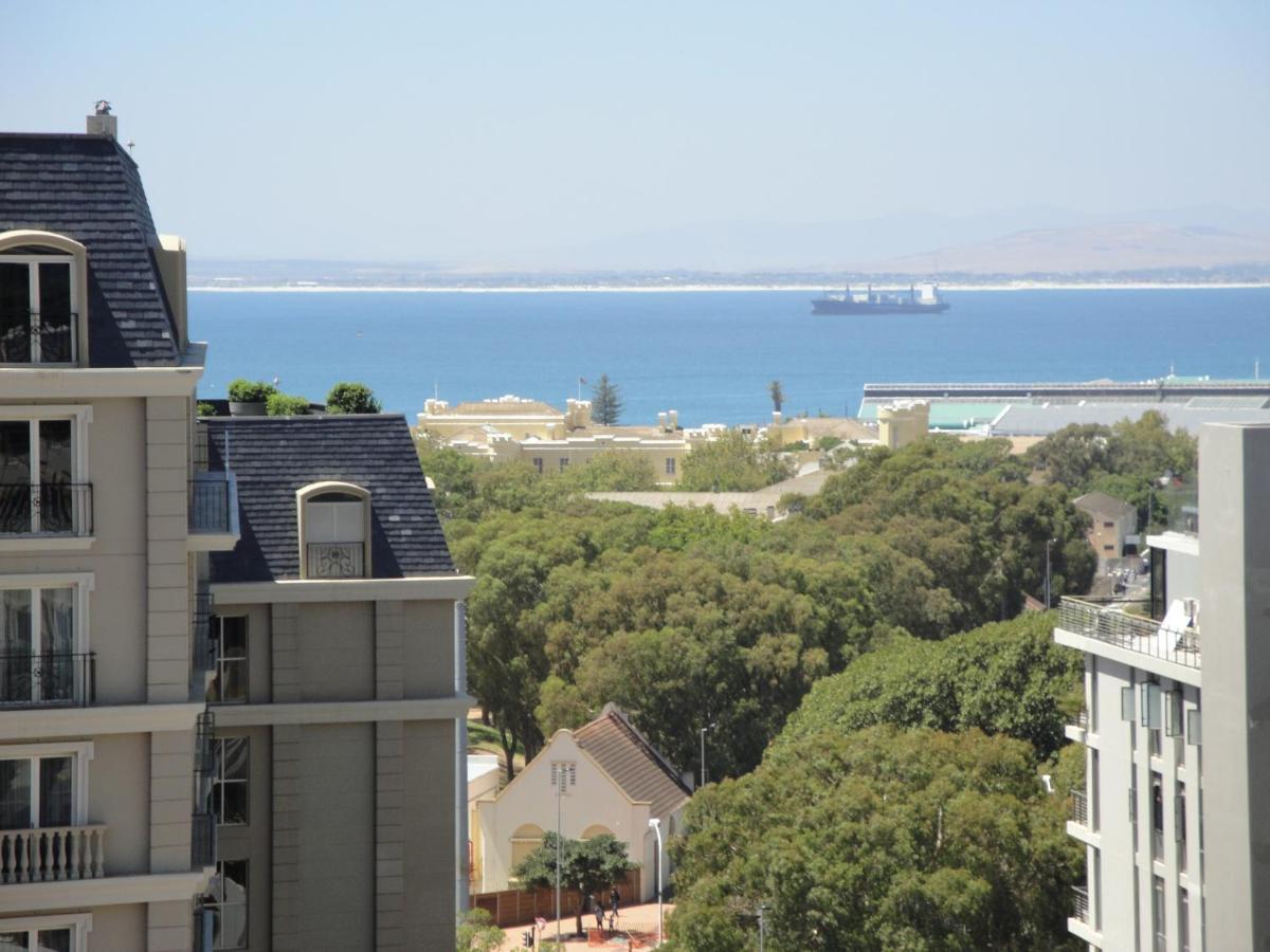 With A View 504 Green Park