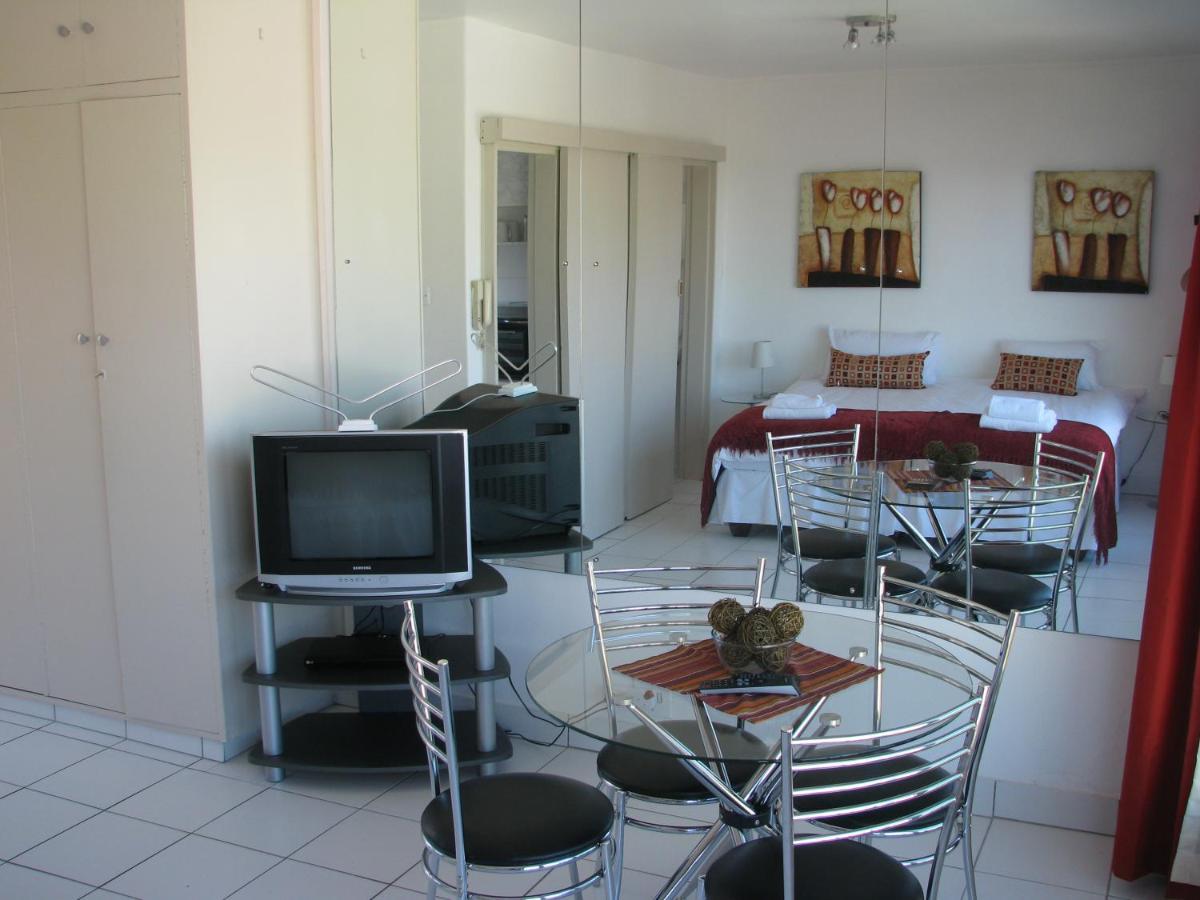 Apartment With A View 504 Green Park Cape Town